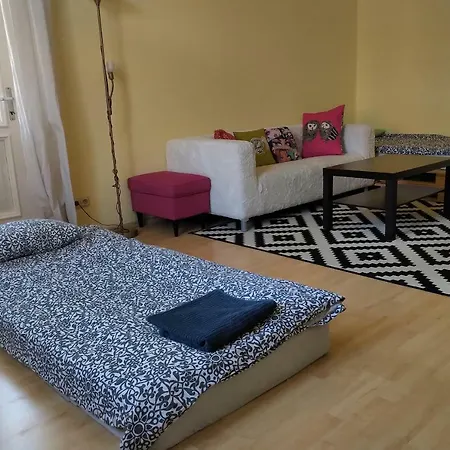 Casa de hóspedes - Close To Center